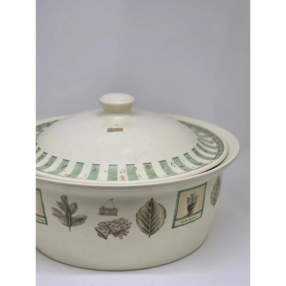 Pfaltzgraff Casserole Dish Naturewood 2.5 Qt‎ Round Covered Baker Green Cream